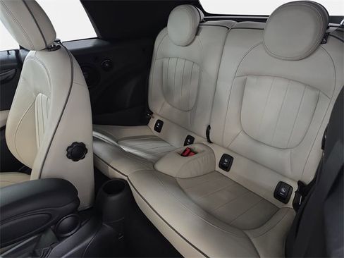 Used 2019 MINI Cooper S image 13