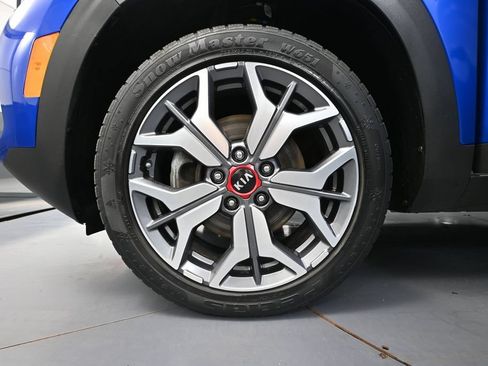 Used 2021 Kia Seltos SX w/ SX Sunroof Package AWD/4WD image 17