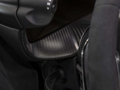 Used 2024 McLaren 750S Spider RWD image 30