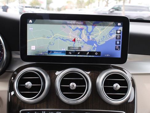 Certified 2022 Mercedes-Benz GLC 300 4MATIC w/ Driver Assistance Package image 23