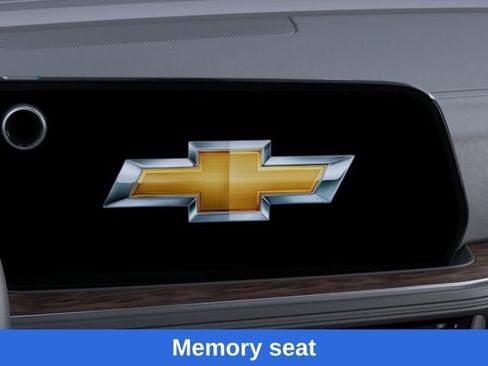 New 2026 Chevrolet Suburban LT w/ Comfort Package AWD/4WD image 21