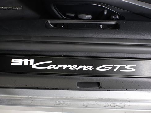 Used 2025 Porsche 911 Carrera GTS RWD image 21