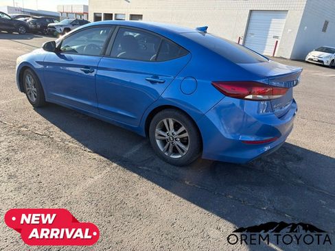 Used 2018 Hyundai Elantra Value Edition FWD image 4