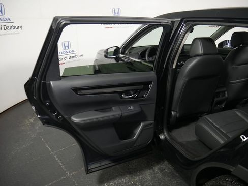 Used 2025 Honda CR-V EX-L image 9