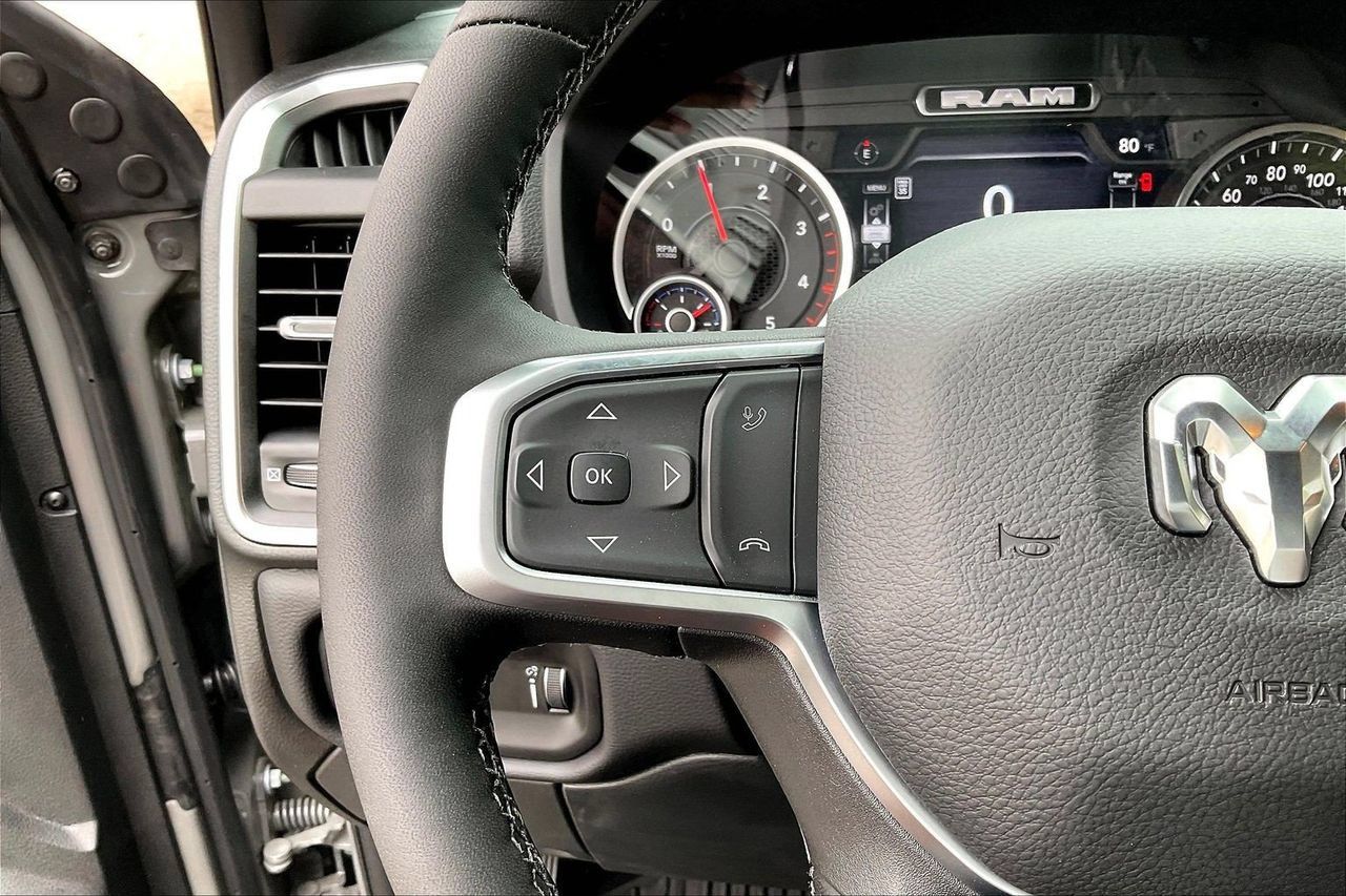 New 2026 RAM 3500 Big Horn AWD/4WD image 27