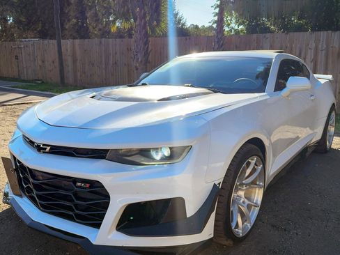 Used 2017 Chevrolet Camaro ZL1 RWD image 30