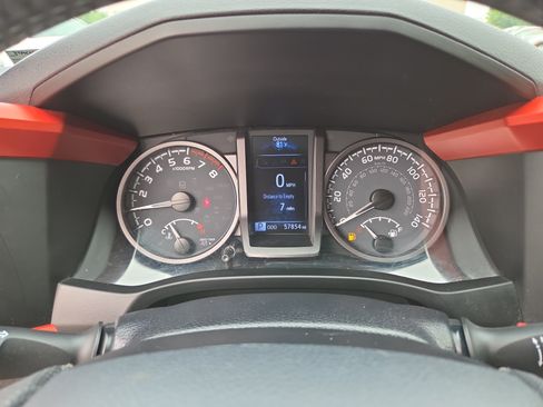 Certified 2020 Toyota Tacoma TRD Off-Road w/ TRD Premium Off Road Package AWD/4WD image 21