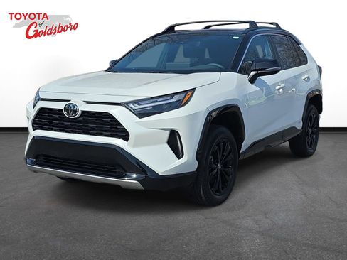 Used 2025 Toyota RAV4 XSE image 1