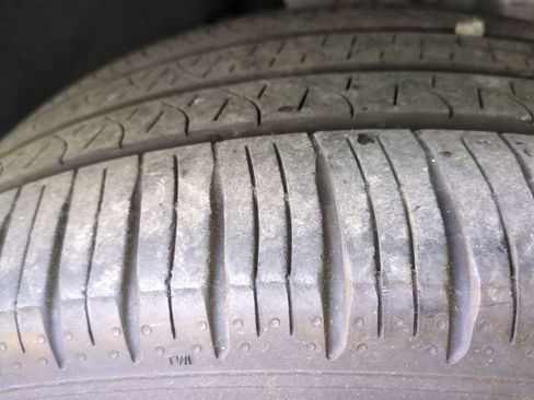 Used 2025 Ford Explorer ST image 11