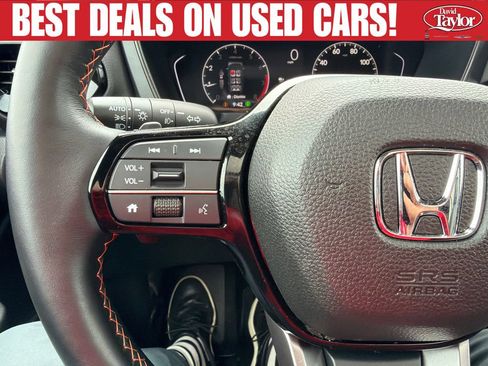 Used 2025 Honda Pilot TrailSport image 20