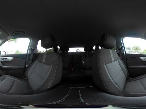 Used 2025 Chevrolet Blazer LT FWD image 44