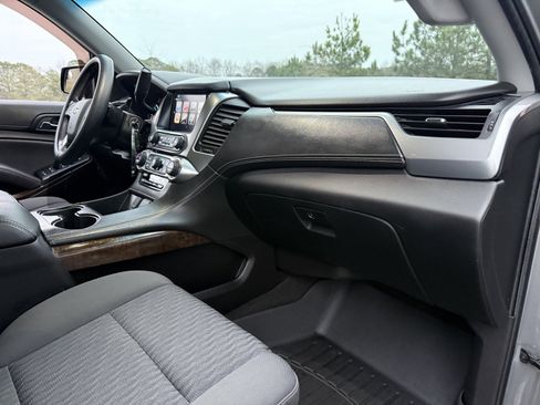 Used 2018 Chevrolet Tahoe LS w/ All-Season Package image 23