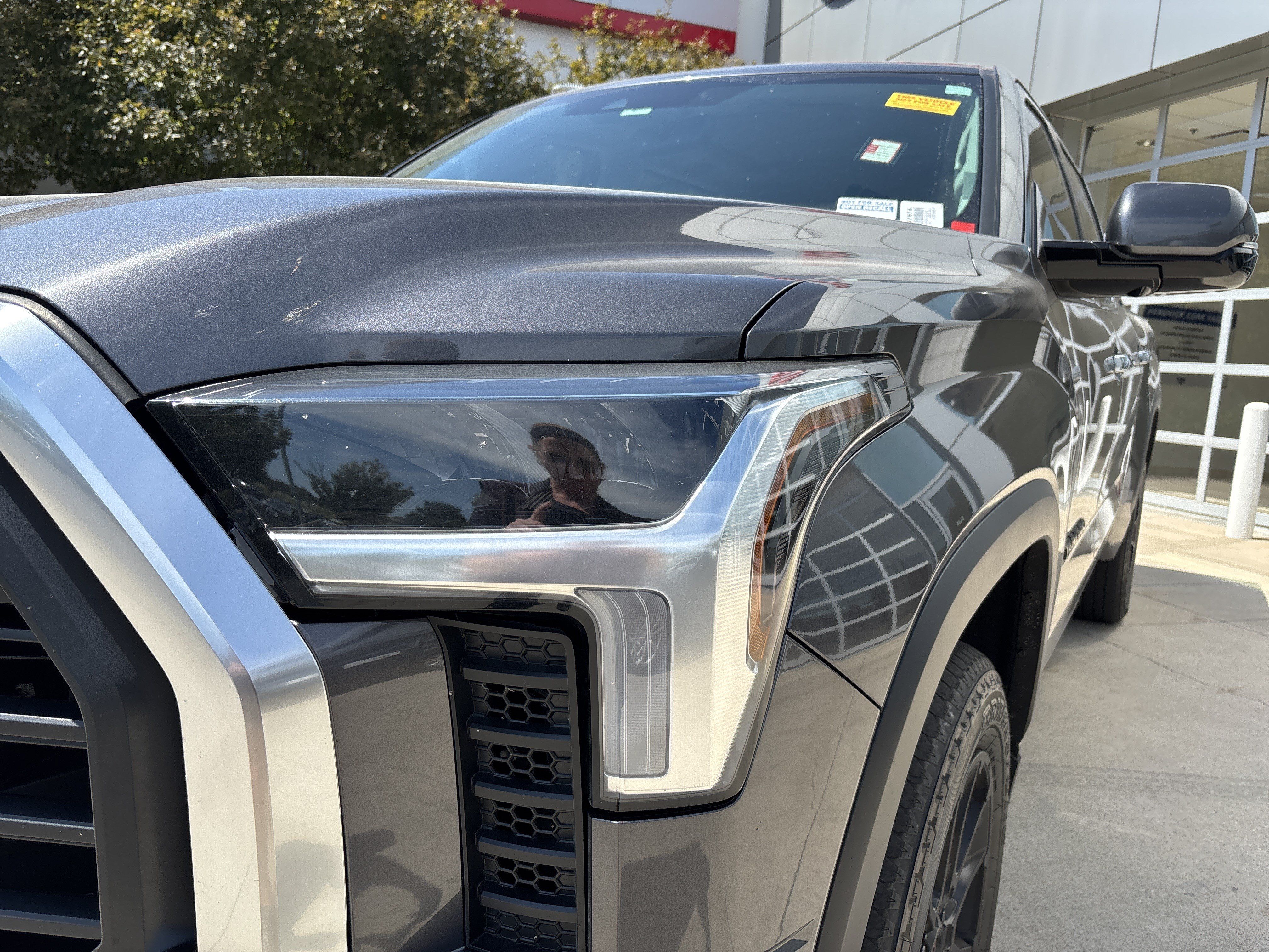 Used 2022 Toyota Tundra Limited w/ TRD Off-Road Package AWD/4WD image 11