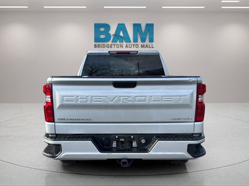 Used 2022 Chevrolet Silverado 1500 Custom image 6