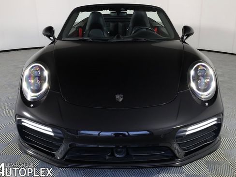 Used 2018 Porsche 911 Turbo image 2