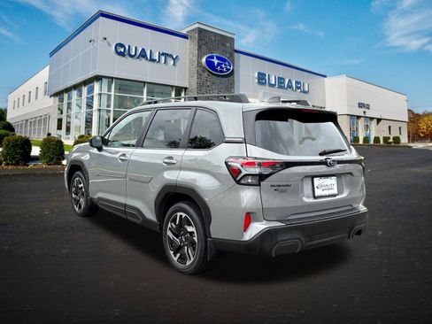 Used 2025 Subaru Forester Limited AWD/4WD image 2