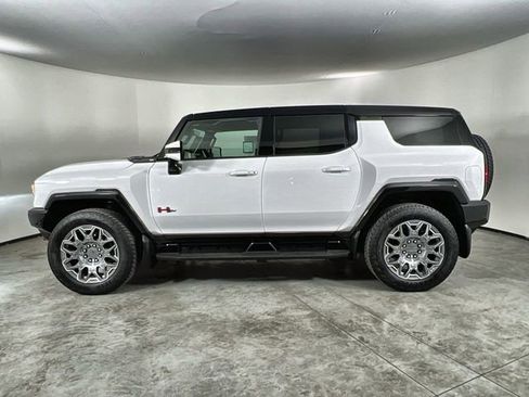 Used 2025 GMC Hummer EV 3X w/ LPO, Sport Package image 5