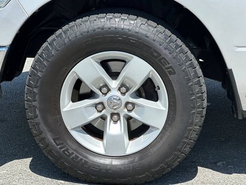 Used 2017 RAM 1500 Classic SLT RWD image 22