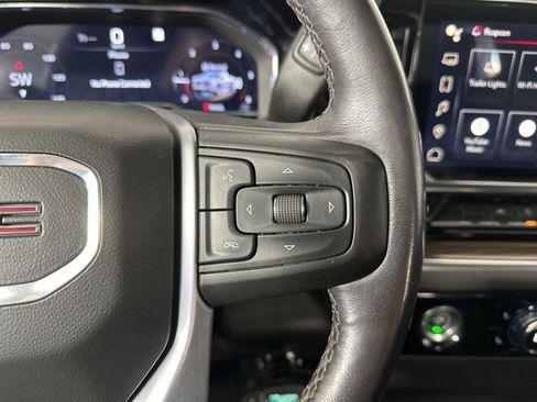 Used 2022 GMC Sierra 1500 Elevation image 16