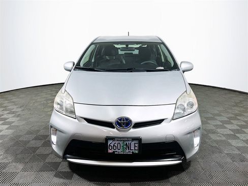 Used 2015 Toyota Prius Two image 3