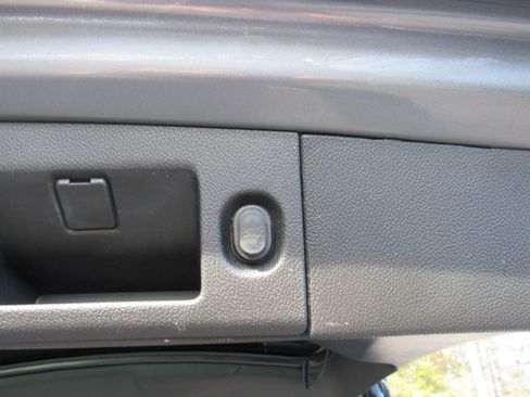 Used 2020 Chevrolet Tahoe LT image 26