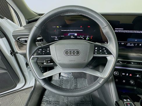 Used 2025 Audi Q5 Premium Plus w/ Premium Plus AWD/4WD image 19