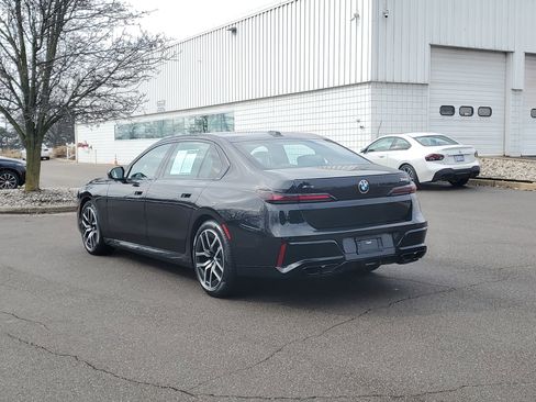 Certified 2023 BMW 760i xDrive w/ Executive Package image 2