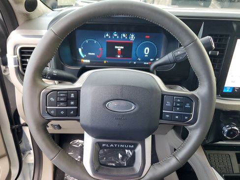 New 2026 Ford F250 Platinum w/ Platinum Plus Package image 15