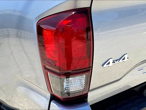 Used 2021 Toyota Tacoma SR AWD/4WD image 25