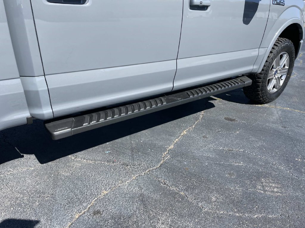 Used 2019 Ford F150 Lariat w/ Equipment Group 502A Luxury AWD/4WD image 24