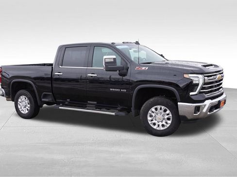 Certified 2024 Chevrolet Silverado 3500 LTZ w/ LTZ Premium Package image 2