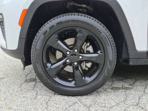 Used 2026 Jeep Grand Cherokee Limited w/ Limited Altitude Package AWD/4WD image 30