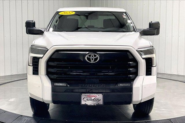 Used 2022 Toyota Tundra SR5 w/ SR5 Convenience Package AWD/4WD image 2