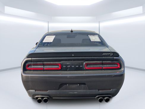 Used 2019 Dodge Challenger SRT Hellcat image 7