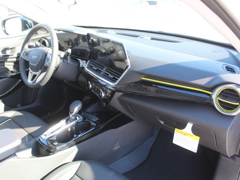 New 2026 Chevrolet Trax ACTIV w/ Sunroof Package image 15