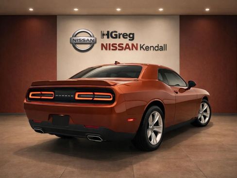 Used 2021 Dodge Challenger SXT RWD image 2