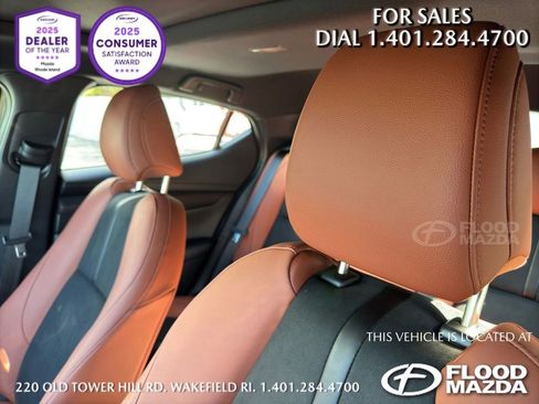 New 2025 MAZDA MAZDA3 Carbon image 10