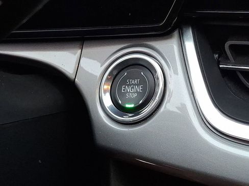 Used 2024 Chevrolet Trax LT w/ Driver Confidence Package image 22