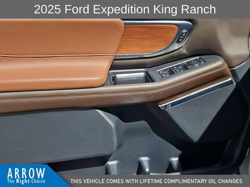 Used 2025 Ford Expedition King Ranch AWD/4WD image 21
