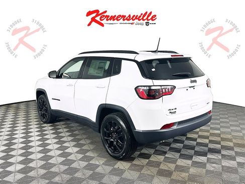 New 2026 Jeep Compass Latitude image 5