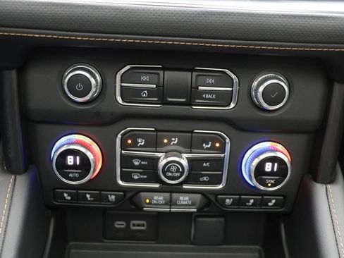 Used 2023 GMC Yukon XL AT4 w/ AT4 Premium Package image 32