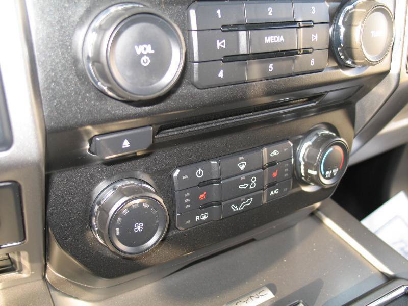 Used 2017 Ford F150 XLT w/ Equipment Group 302A Luxury AWD/4WD image 40