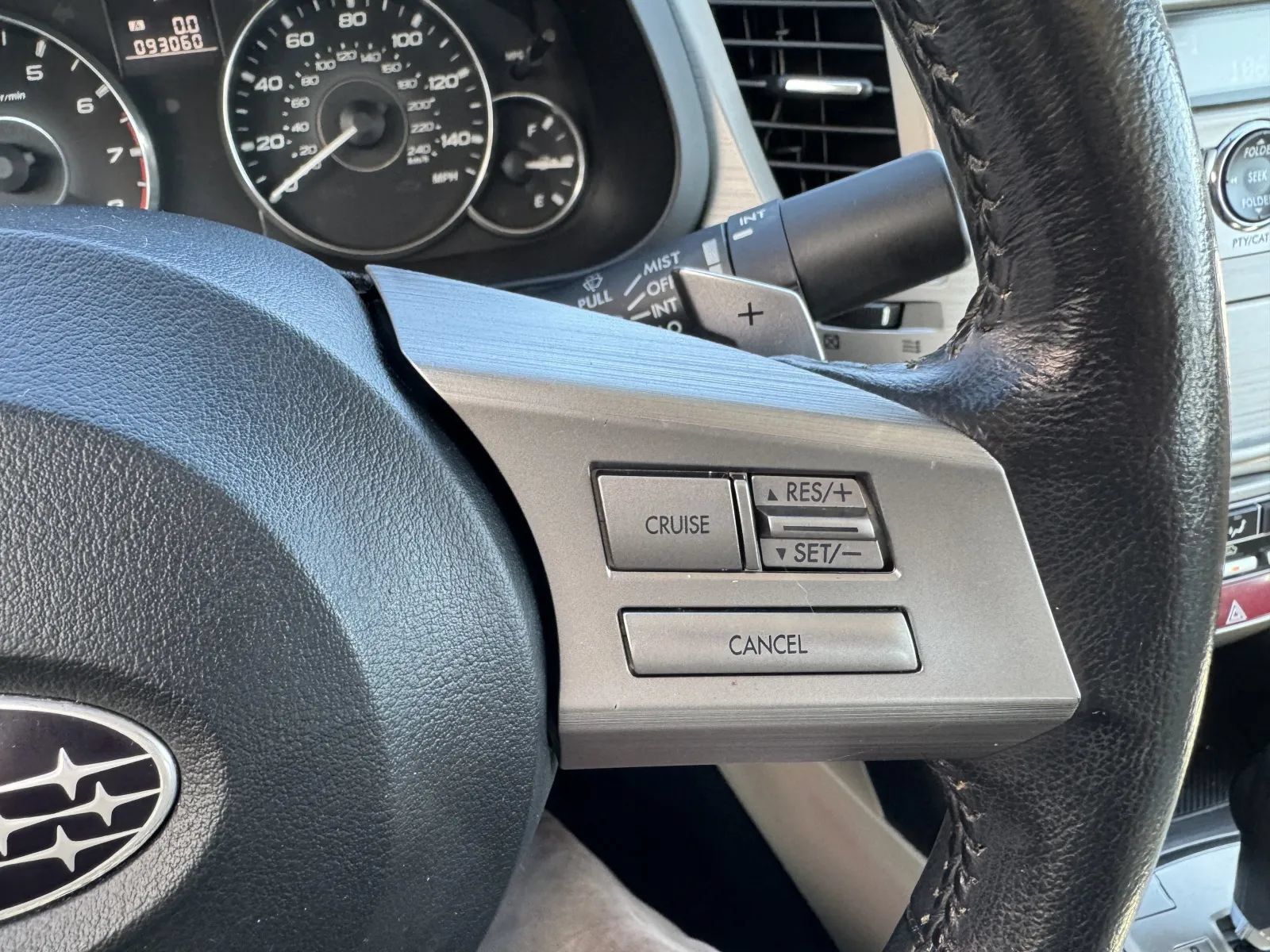 Used 2011 Subaru Legacy 2.5i Premium AWD/4WD image 23