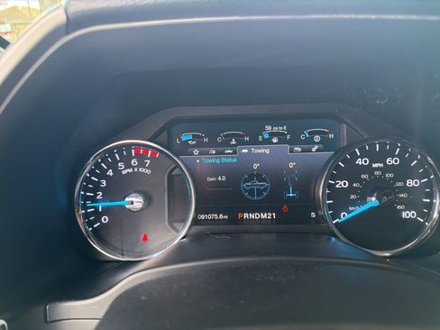 Used 2019 Ford F250 Lariat w/ Lariat Value Package image 13