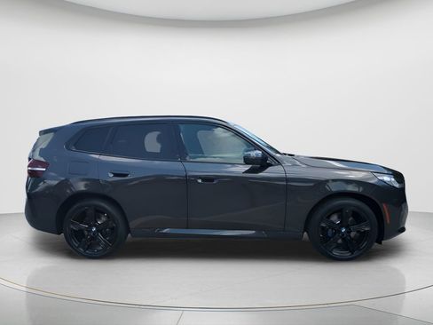 New 2025 BMW X3 xDrive30i w/ Premium Package AWD/4WD image 4