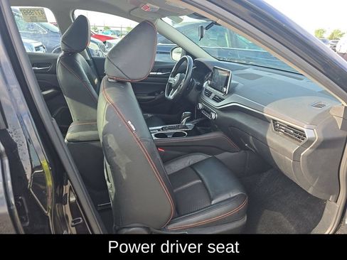 Used 2024 Nissan Altima 2.5 SR AWD/4WD image 6