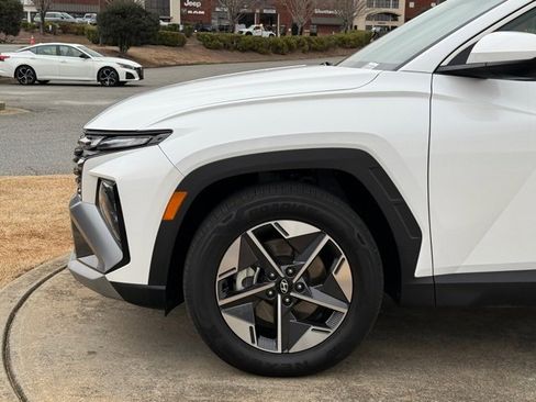 Used 2025 Hyundai Tucson SEL image 13