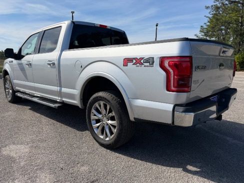 Used 2015 Ford F150 Lariat w/ Equipment Group 502A Luxury image 5