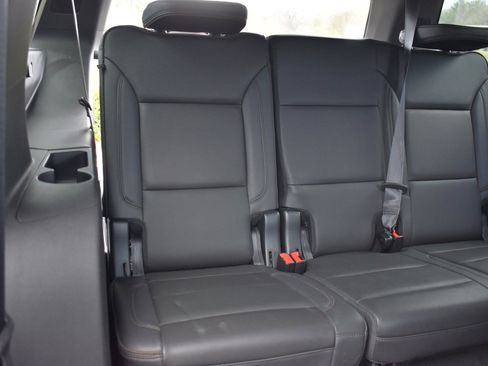 Used 2021 Chevrolet Suburban High Country image 24