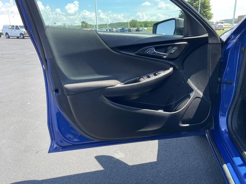 Used 2023 Chevrolet Malibu LS FWD image 18